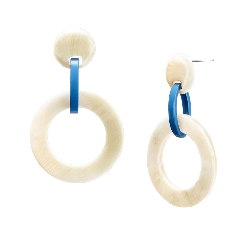 White natural and blue lacquered round link earrings