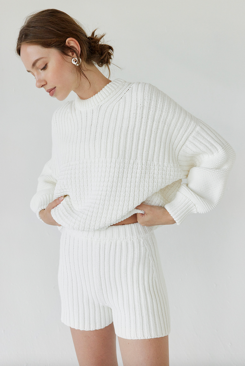 Delčia Sweater: Off-White / One Size