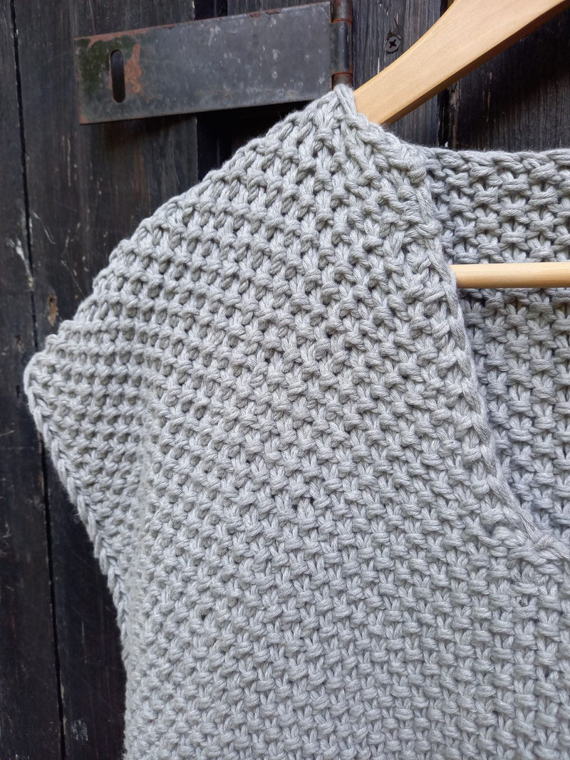 Yield hand knitted Vest | Pewter